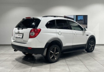 Подержанный автомобиль Chevrolet Captiva 2012 года (5 фото)