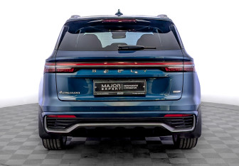 Подержанный автомобиль Geely Monjaro 2024 года (6 фото)