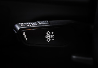 Подержанный автомобиль Audi Q5 2017 года (20 фото)