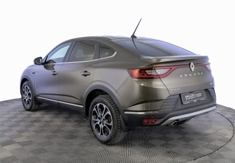 Подержанный автомобиль Renault Arkana 2019 года (7 фото)