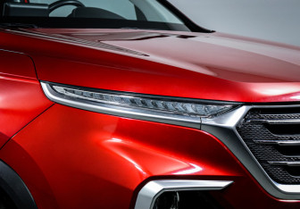 Подержанный автомобиль Chevrolet Captiva 2022 года (16 фото)