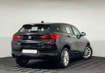Подержанный автомобиль BMW X2 2019 года (2 фото)