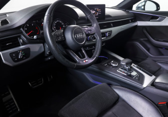Подержанный автомобиль Audi A5 Liftback 2019 года (16 фото)