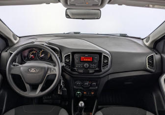 Подержанный автомобиль LADA (ВАЗ) XRAY 2018 года (14 фото)