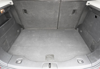 Подержанный автомобиль Opel Mokka 2012 года (9 фото)