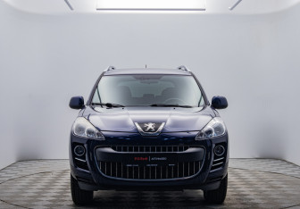 Подержанный автомобиль Peugeot 4007 2011 года (8 фото)