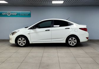 Подержанный автомобиль Hyundai Solaris Sedan 2014 года (8 фото)