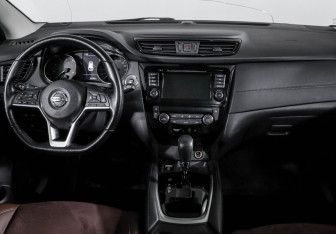 Подержанный автомобиль Nissan Qashqai 2021 года (12 фото)