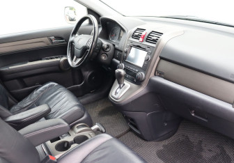 Подержанный автомобиль Honda CR-V 2011 года (10 фото)
