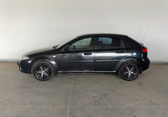 Подержанный автомобиль Chevrolet Lacetti Hatchback 2006 года (4 фото)