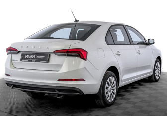 Подержанный автомобиль Skoda Rapid Liftback 2021 года (5 фото)