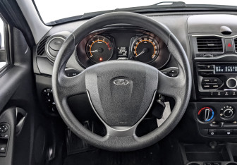 Подержанный автомобиль LADA (ВАЗ) Granta Sedan 2024 года (22 фото)