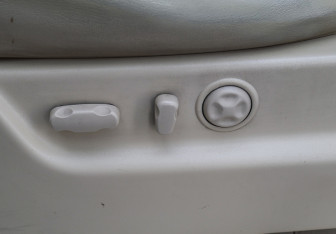 Подержанный автомобиль Cadillac Escalade Suv 2007 года (18 фото)