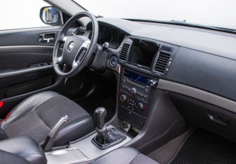 Подержанный автомобиль Chevrolet Epica 2011 года (10 фото)