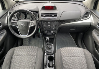 Подержанный автомобиль Opel Mokka 2014 года (10 фото)