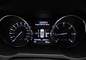 Подержанный автомобиль Land Rover Range Rover Evoque 2012 года (10 фото)