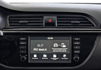 Подержанный автомобиль Kia Rio Hatchback 2020 года (17 фото)