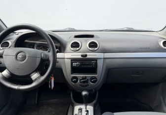 Подержанный автомобиль Chevrolet Lacetti Hatchback 2012 года (9 фото)