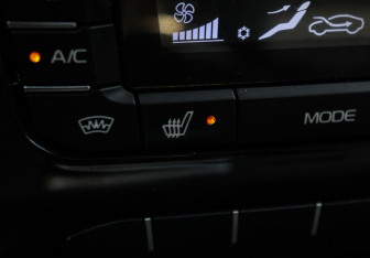 Подержанный автомобиль Geely Emgrand X7 2020 года (18 фото)