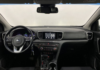 Подержанный автомобиль Kia Sportage 2019 года (11 фото)