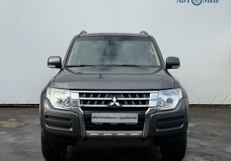 Подержанный автомобиль Mitsubishi Pajero 2014 года (2 фото)