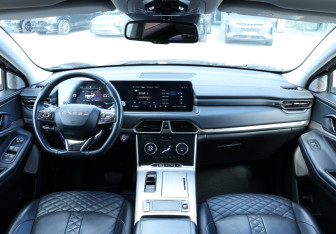 Подержанный автомобиль Exeed TXL 2021 года (12 фото)