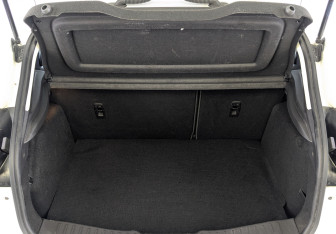 Подержанный автомобиль Ford Focus Hatchback 2018 года (10 фото)