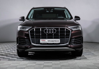 Подержанный автомобиль Audi Q7 2021 года (2 фото)