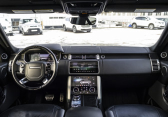 Подержанный автомобиль Land Rover Range Rover 2018 года (14 фото)