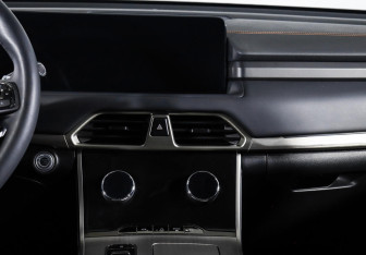 Подержанный автомобиль Exeed TXL 2023 года (13 фото)