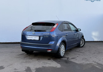 Подержанный автомобиль Ford Focus Hatchback 2008 года (5 фото)