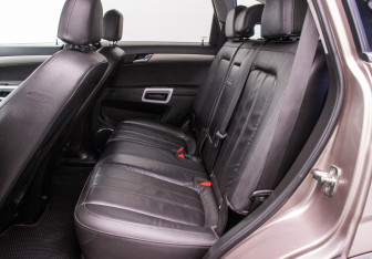 Подержанный автомобиль Opel Antara 2014 года (11 фото)