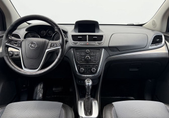 Подержанный автомобиль Opel Mokka 2013 года (12 фото)