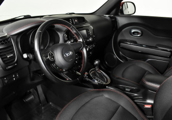Подержанный автомобиль Kia Soul 2016 года (10 фото)
