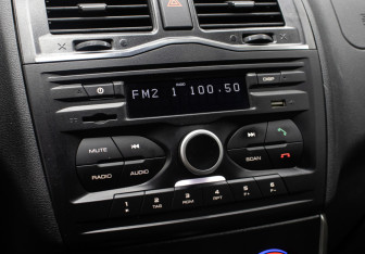 Подержанный автомобиль LADA (ВАЗ) Granta Liftback 2021 года (17 фото)