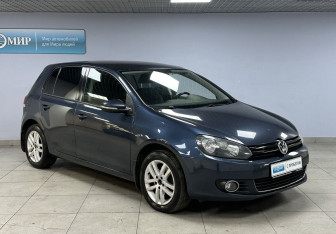 Подержанный автомобиль Volkswagen Golf Hatchback 2012 года (3 фото)