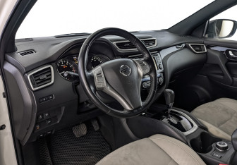 Подержанный автомобиль Nissan Qashqai 2018 года (15 фото)
