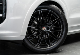 Новый Porsche Cayenne 2025 (22 фото)