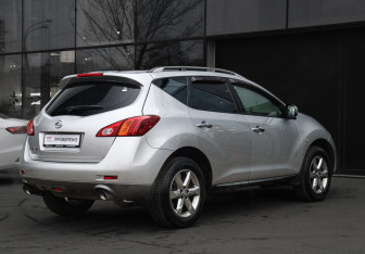 Подержанный автомобиль Nissan Murano Suv 2011 года (5 фото)