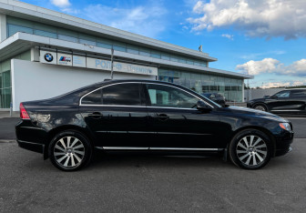 Подержанный автомобиль Volvo S80 2013 года (4 фото)