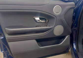 Подержанный автомобиль Land Rover Range Rover Evoque 2016 года (19 фото)