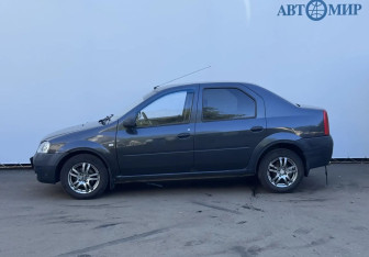 Подержанный автомобиль Renault Logan Sedan 2009 года (5 фото)