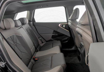 Новый BMW X3 2025 (12 фото)