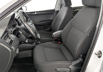 Подержанный автомобиль Skoda Rapid Liftback 2022 года (20 фото)