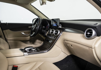 Подержанный автомобиль Mercedes-Benz GLC Coupe 2016 года (14 фото)