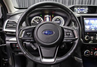 Подержанный автомобиль Subaru Forester Suv 2019 года (17 фото)