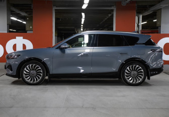 Подержанный автомобиль Voyah Free 2022 года (8 фото)