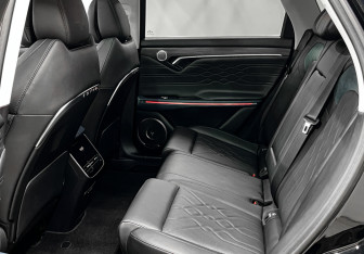 Подержанный автомобиль Voyah Free 2024 года (15 фото)