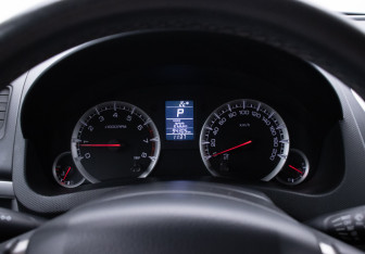 Подержанный автомобиль Suzuki Swift Hatchback 2011 года (12 фото)