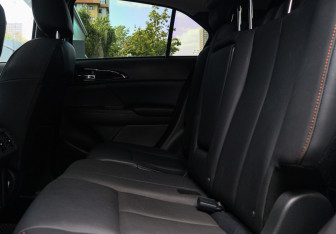 Подержанный автомобиль Mitsubishi Eclipse Cross 2022 года (8 фото)